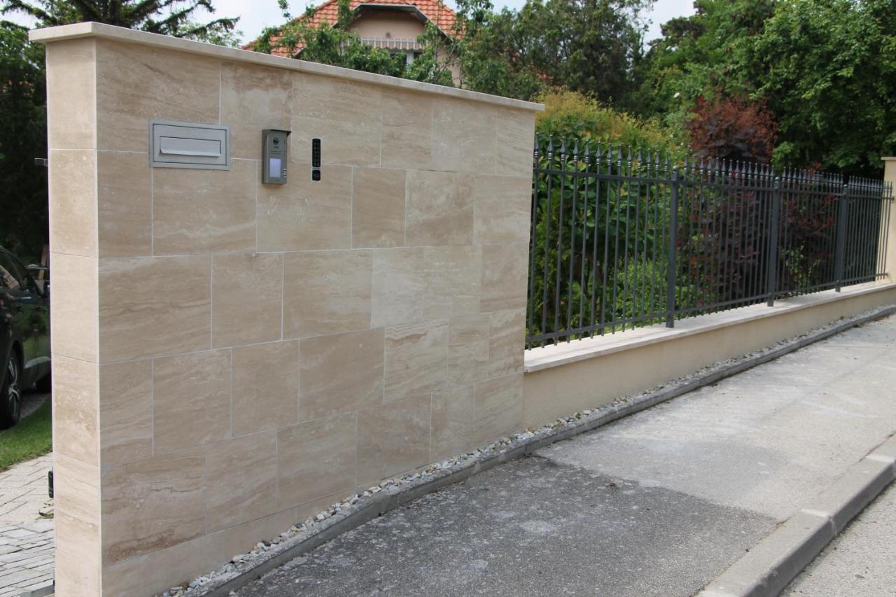 באלאטונפורד Apartman Villa Magdalena מראה חיצוני תמונה
